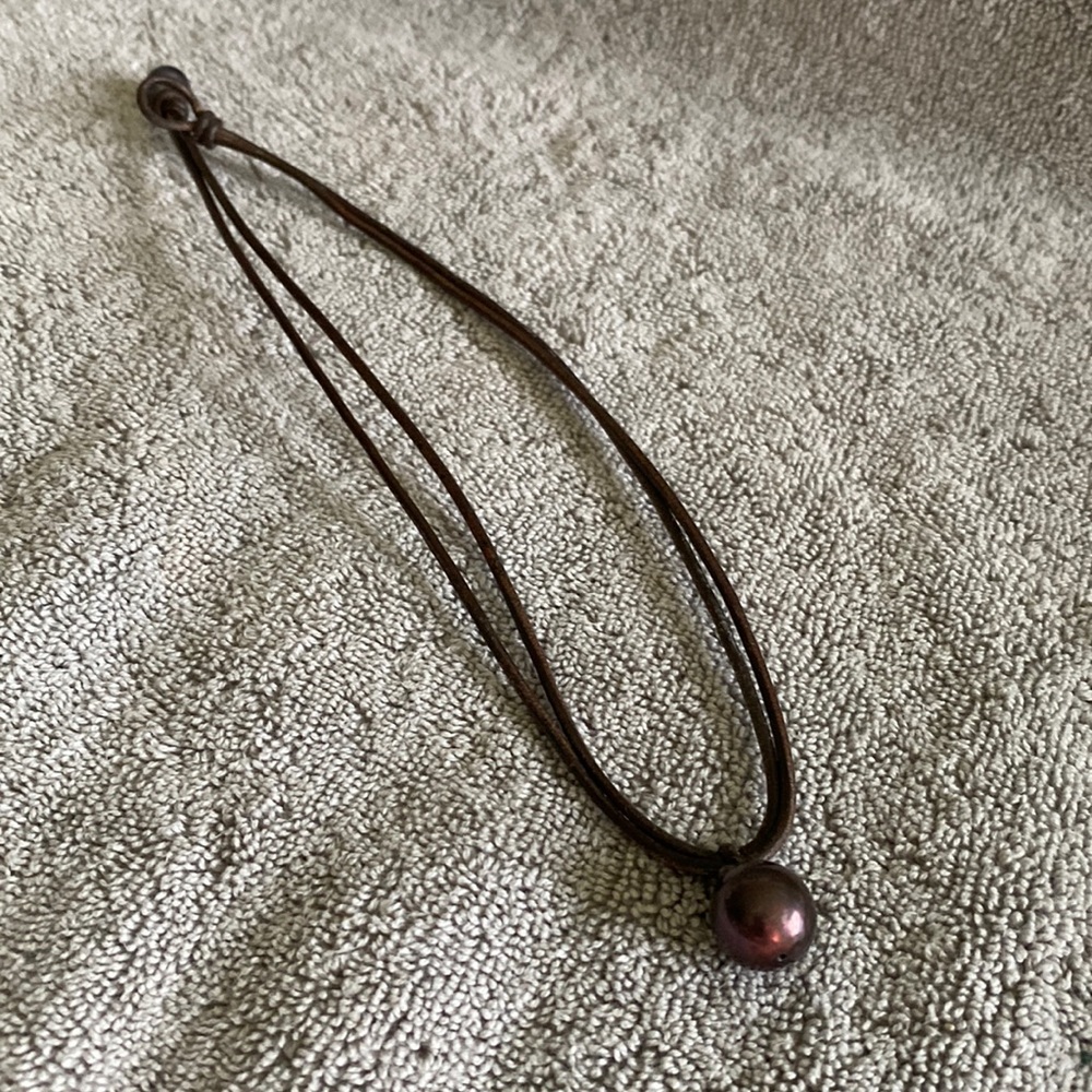 Black natural pearl necklace